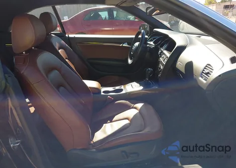 2010 Audi A5 2.0T Premium из США, поврежденный, VIN WAUJFAFH9AN015734